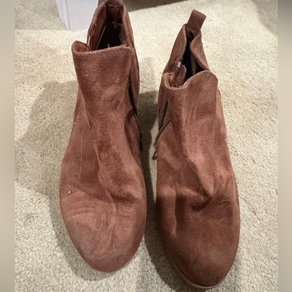 Arizona Jean Company Chestnut Ankle Booties